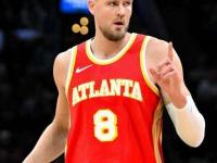 开云体育网站-30岁生日快乐！NBA官方晒照为克里斯塔普斯-波尔津吉斯庆生