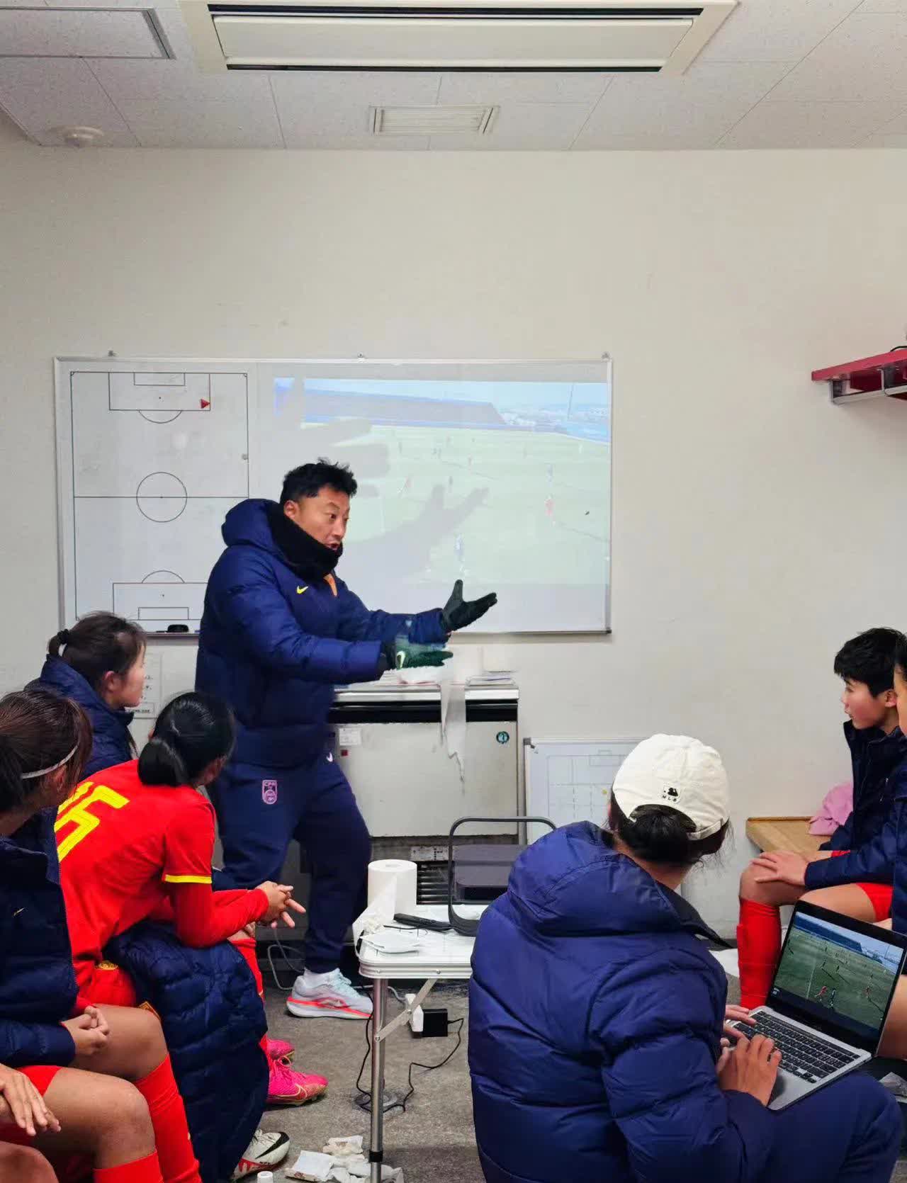 女足国家队锋无忌日，将向冠军发起冲击