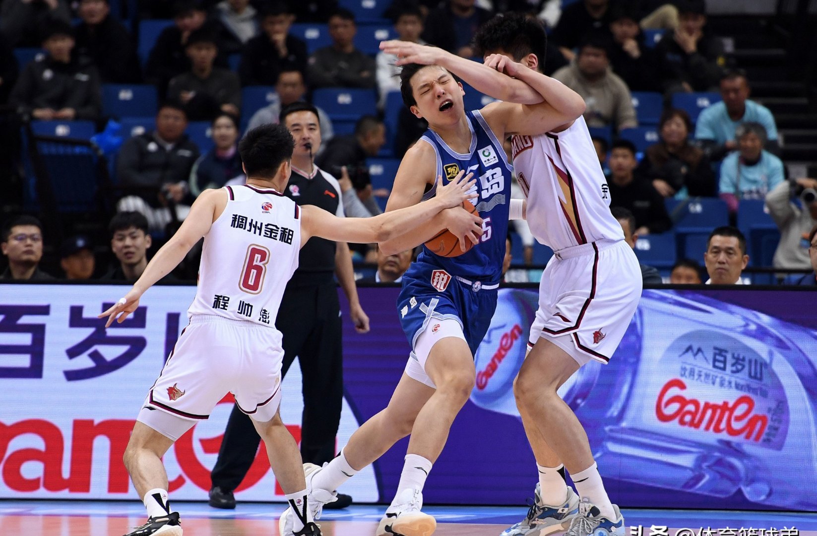 王睿泽30分杨瀚森29+10+7青岛击败深圳